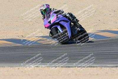 media/Jan-10-2025-CVMA Friday Practice (Fri) [[489e0da257]]/Group 4 and Trackday/Session 3 (Turns 9 and 10)/